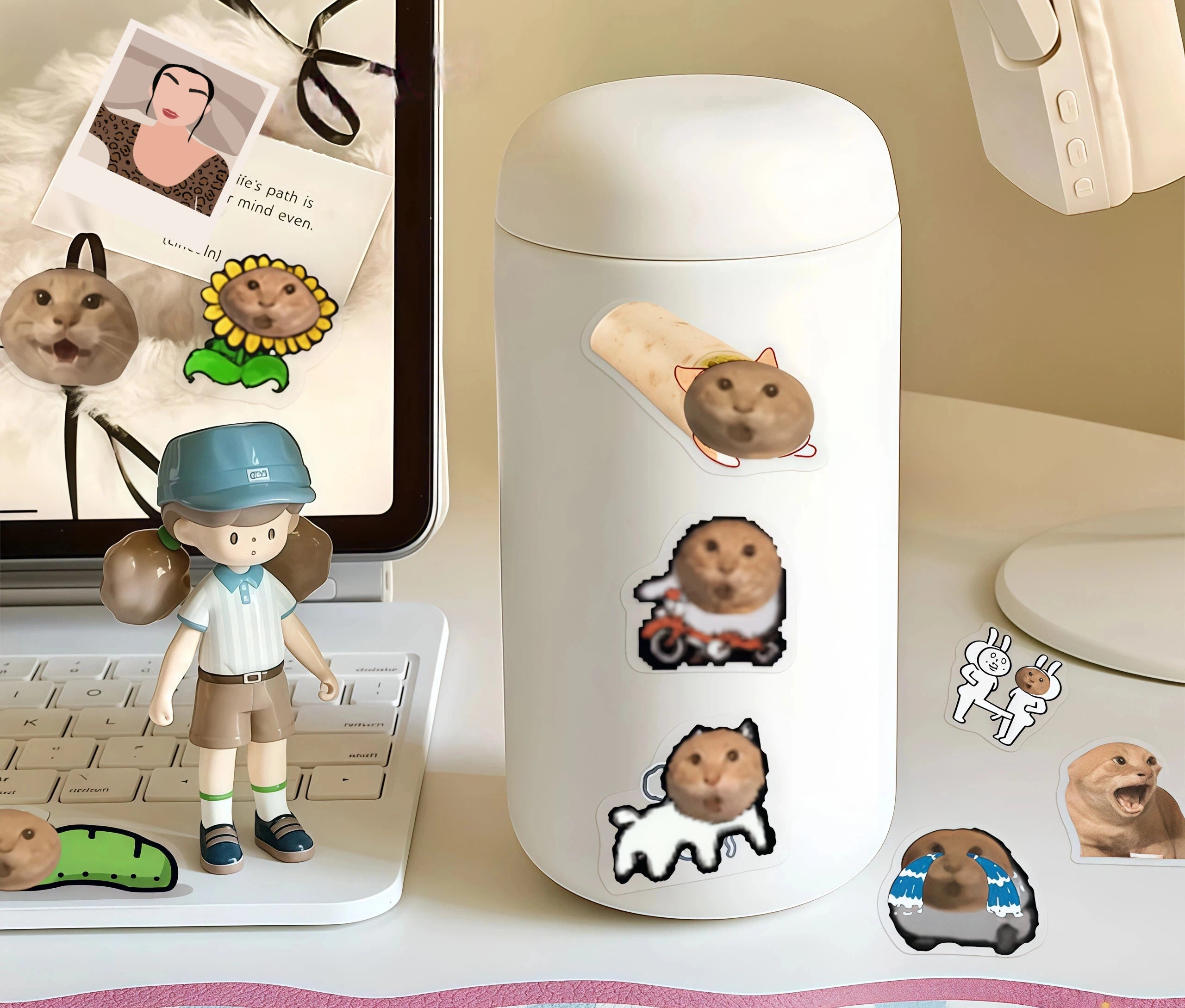 Round headed Cat Stickers for the Elderly