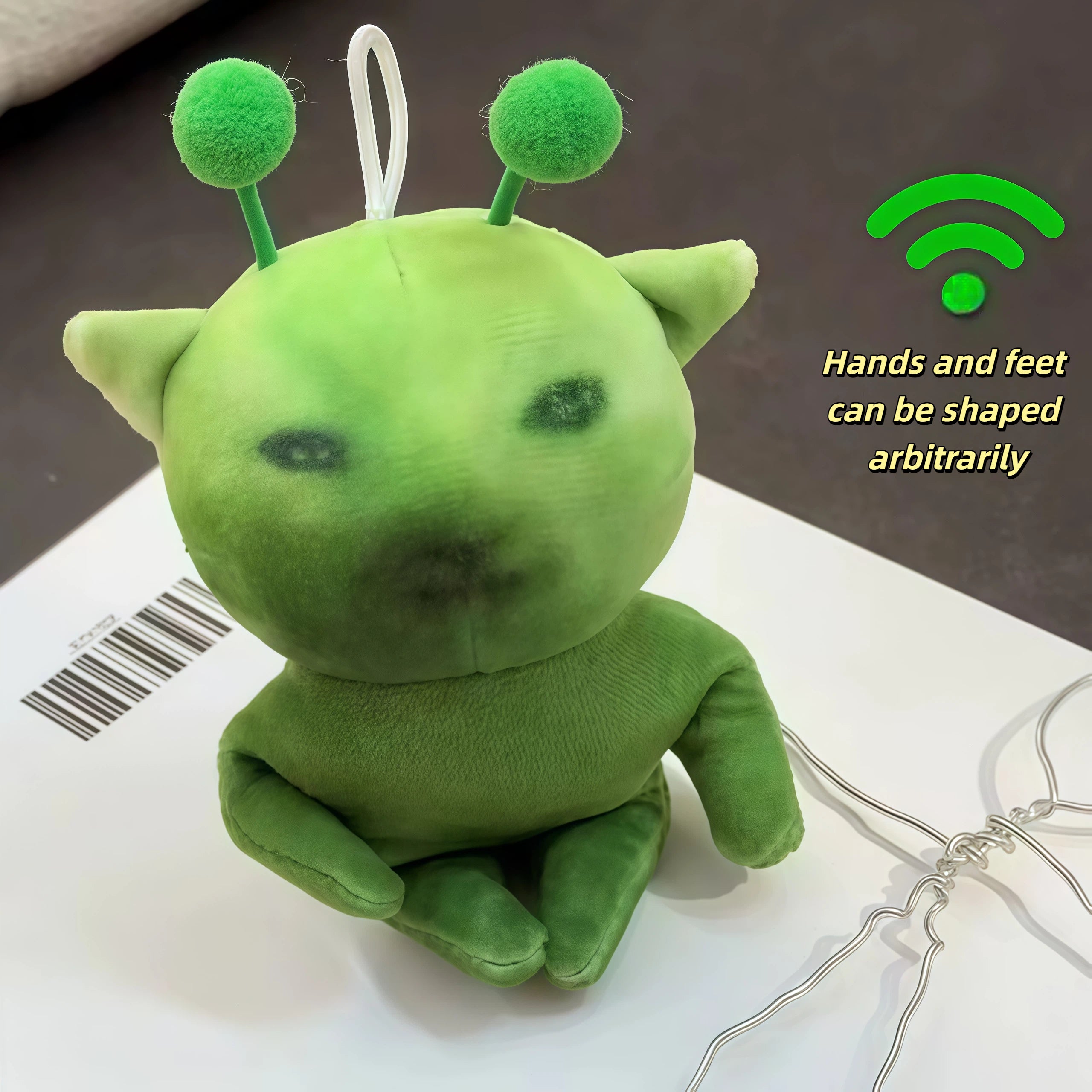 Alien Cat Doll Pendant