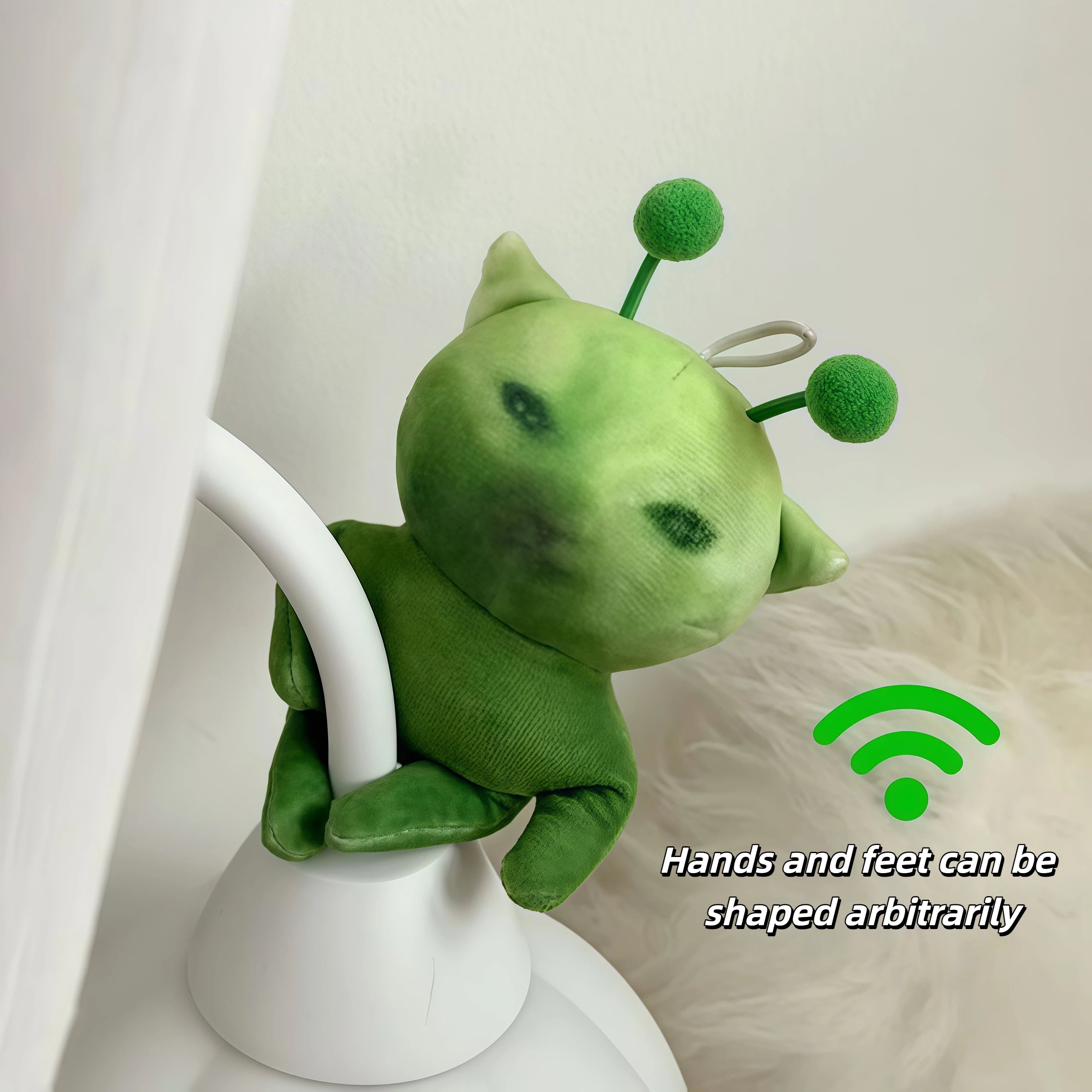 Alien Cat Doll Pendant