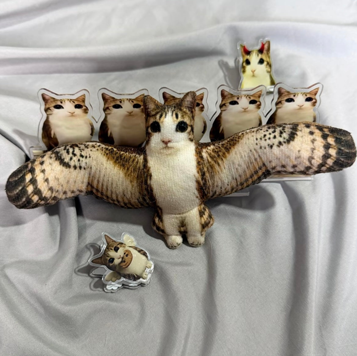 Funny & Cute Meowl Pendant