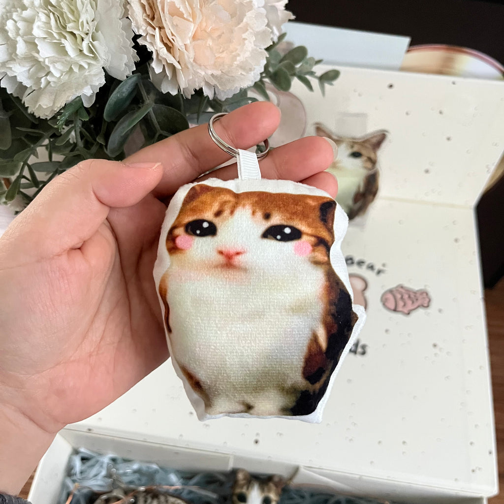 meowl  keychain