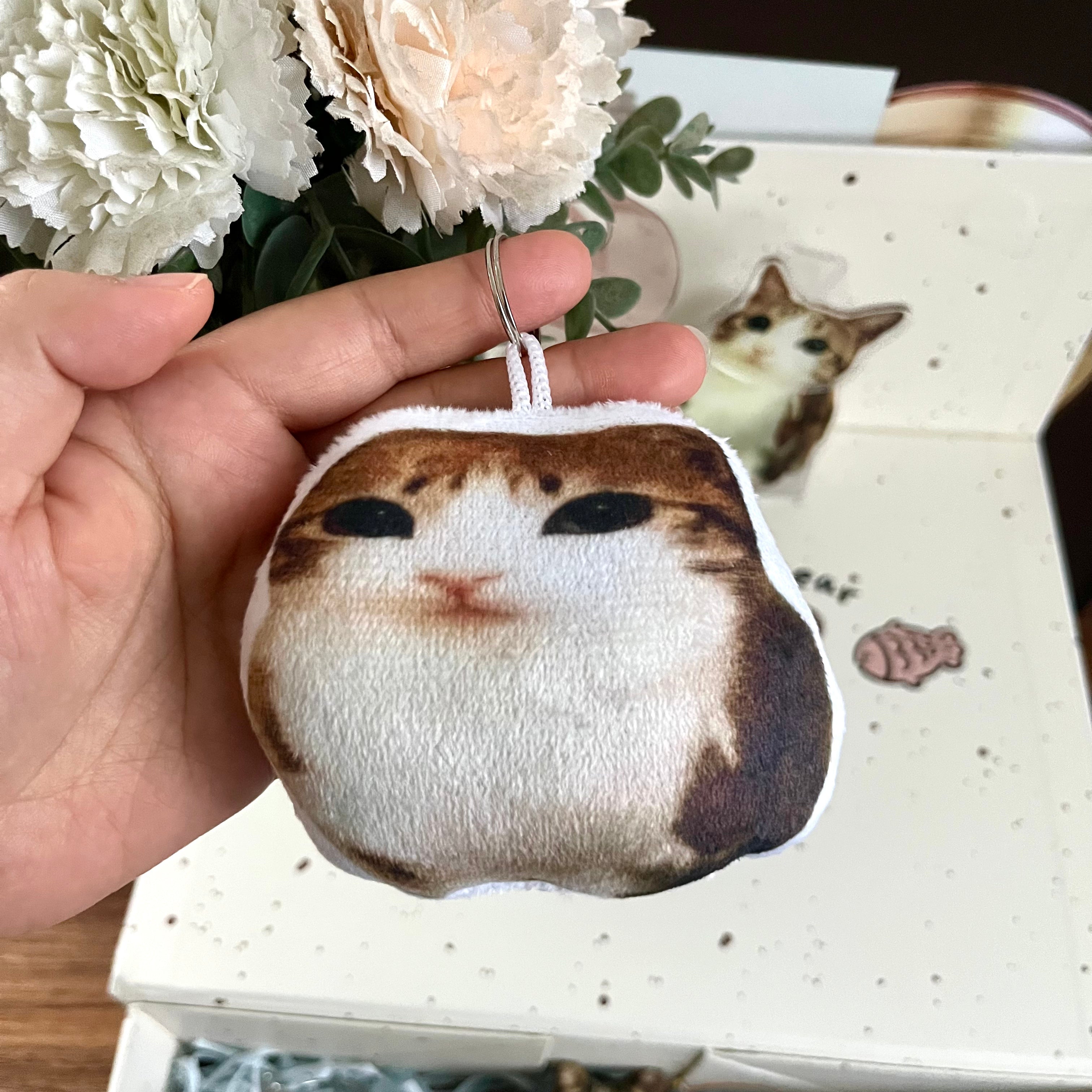 meowl  keychain