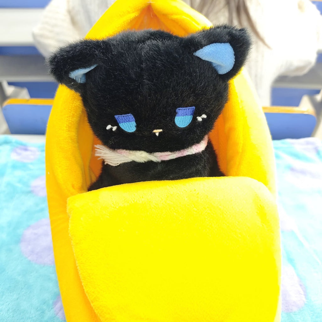 Banana‑Shaped Pet Bed