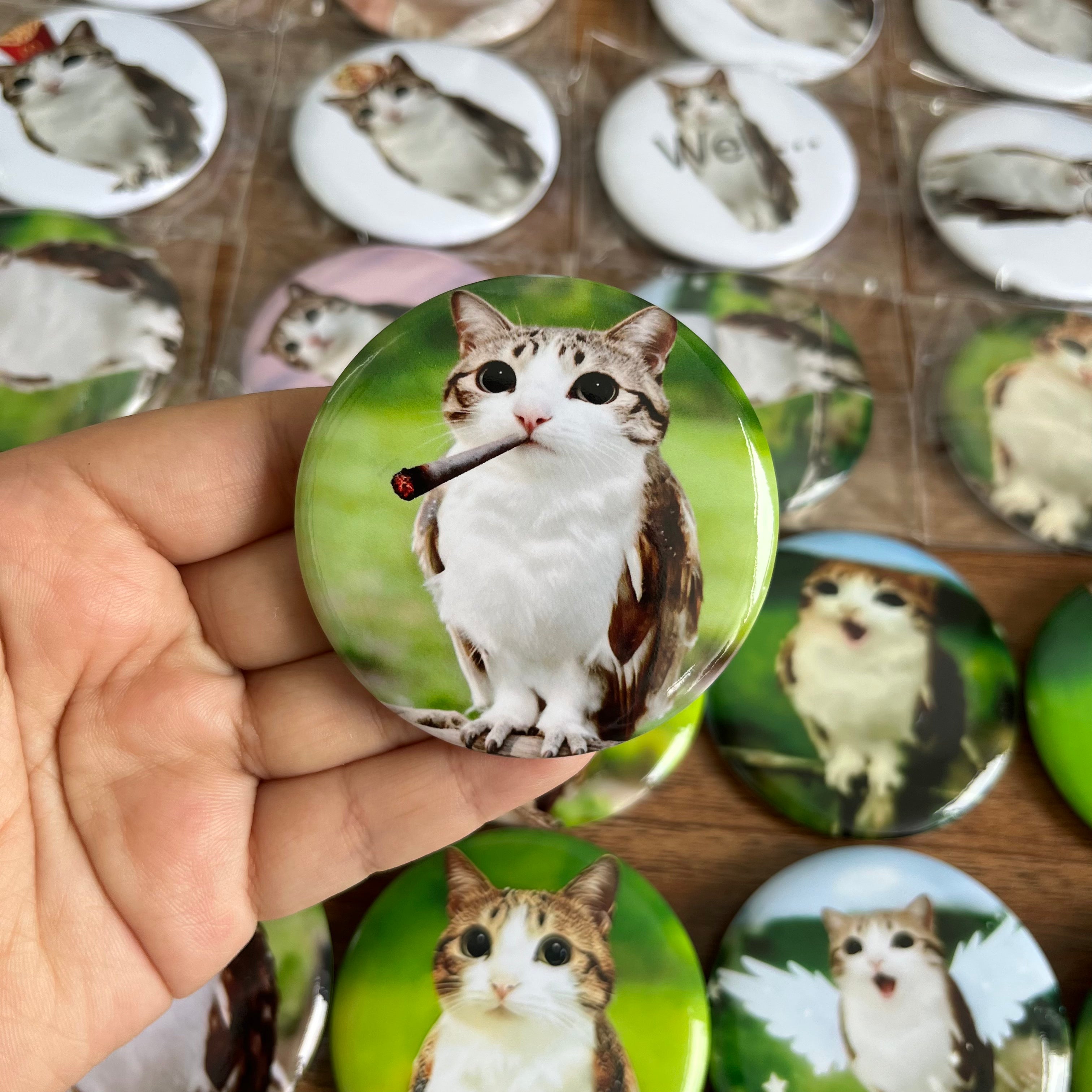 Meowl Badge