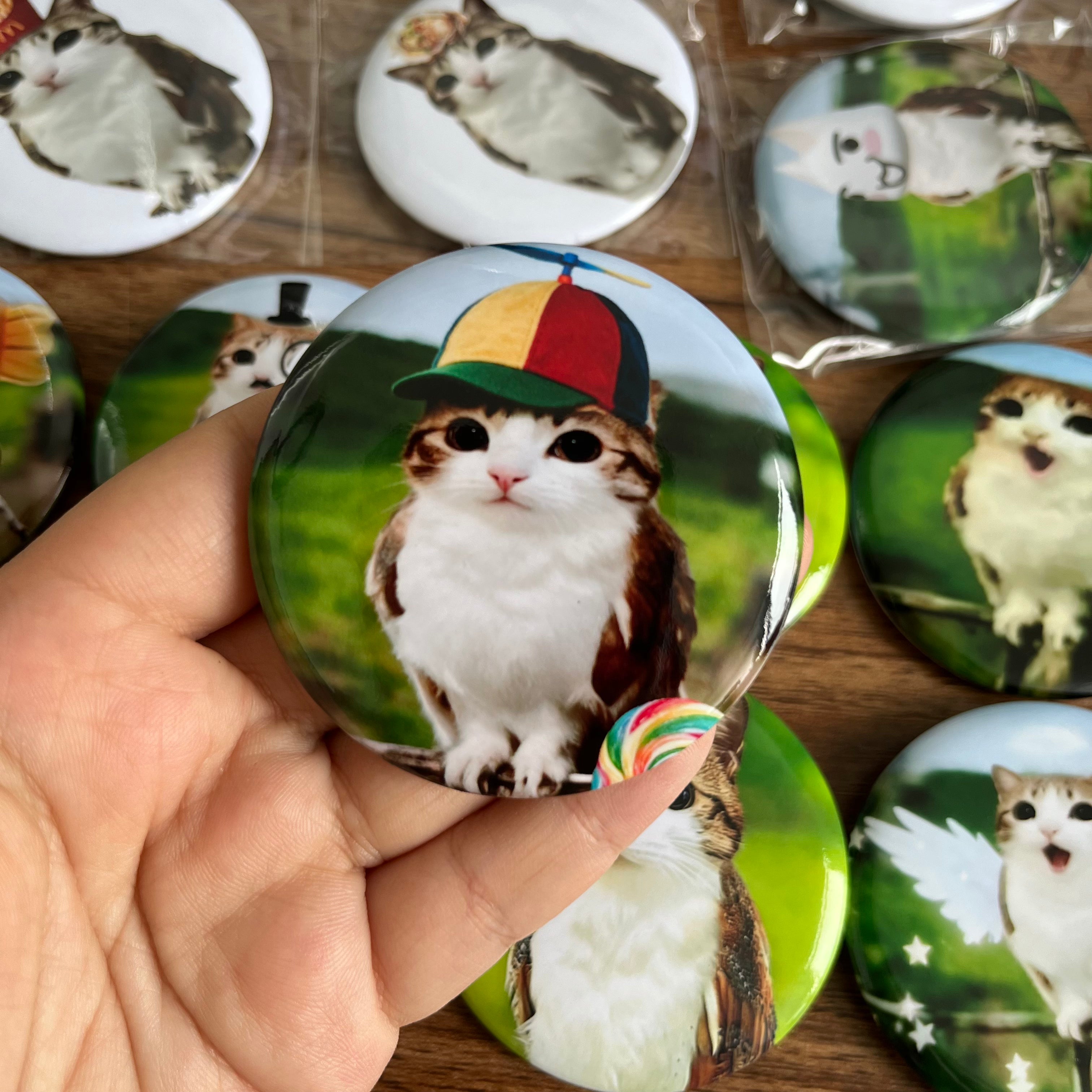 Meowl Badge