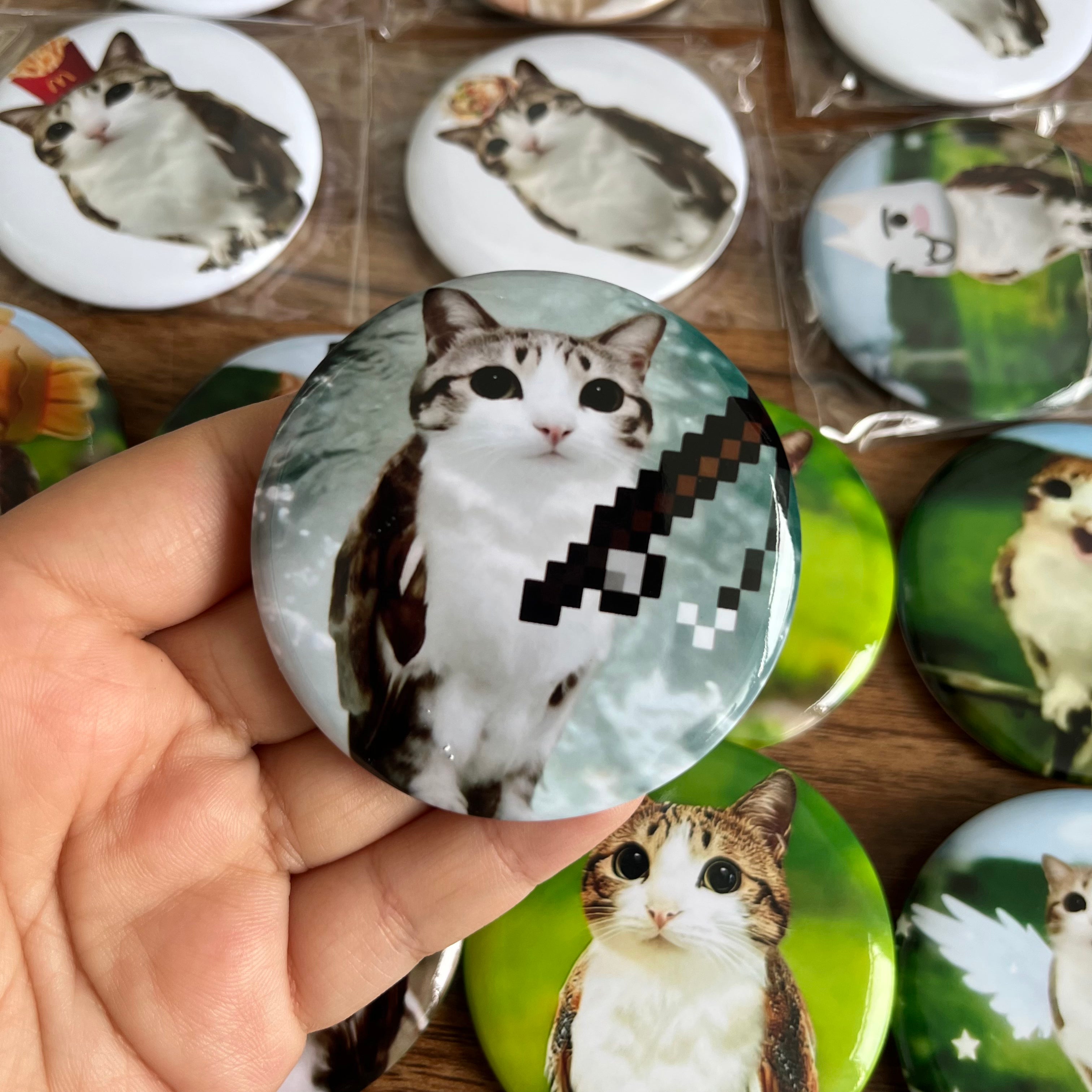 Meowl Badge