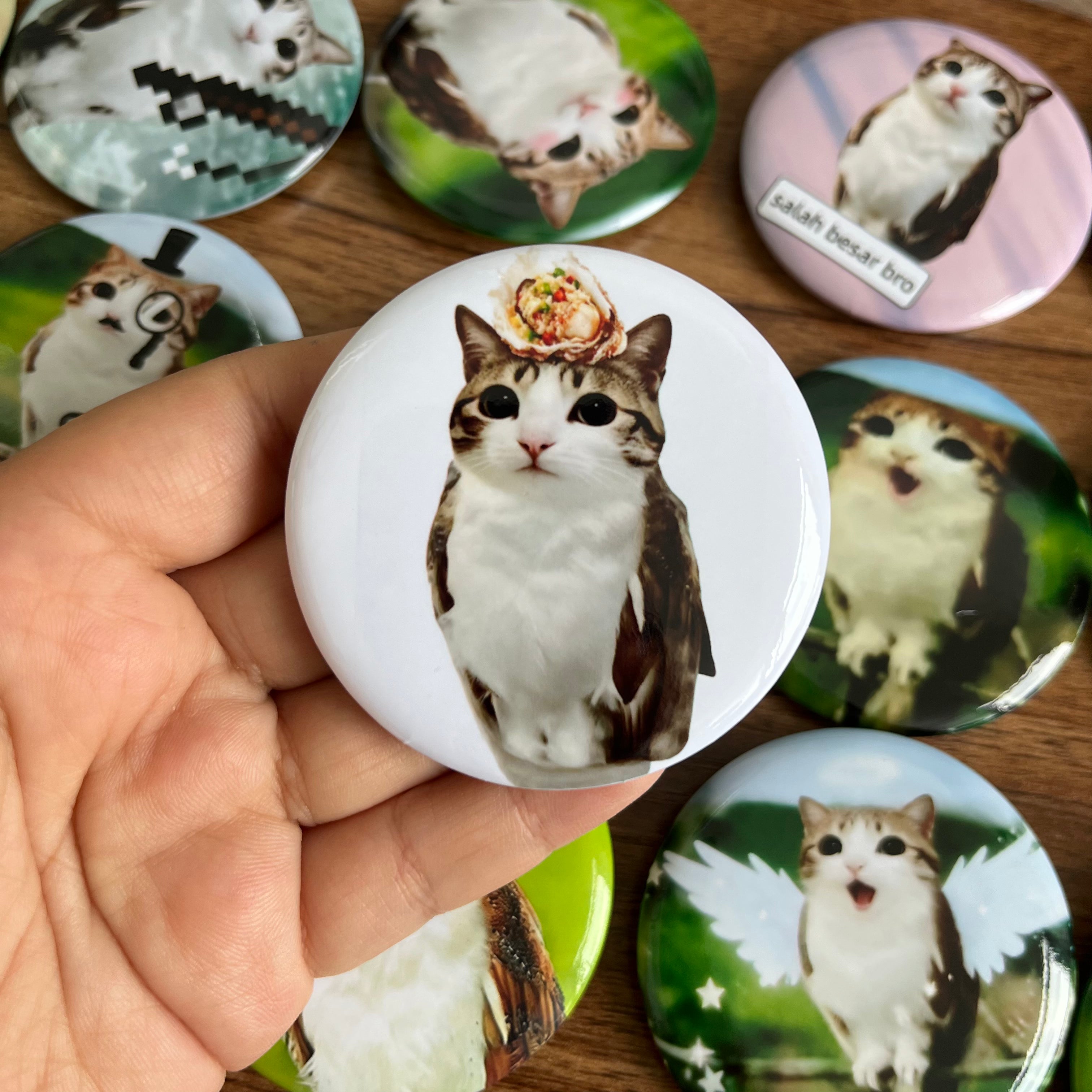Meowl Badge