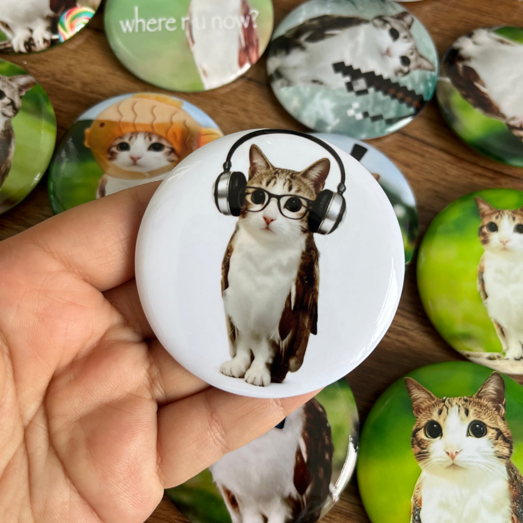 Meowl Badge