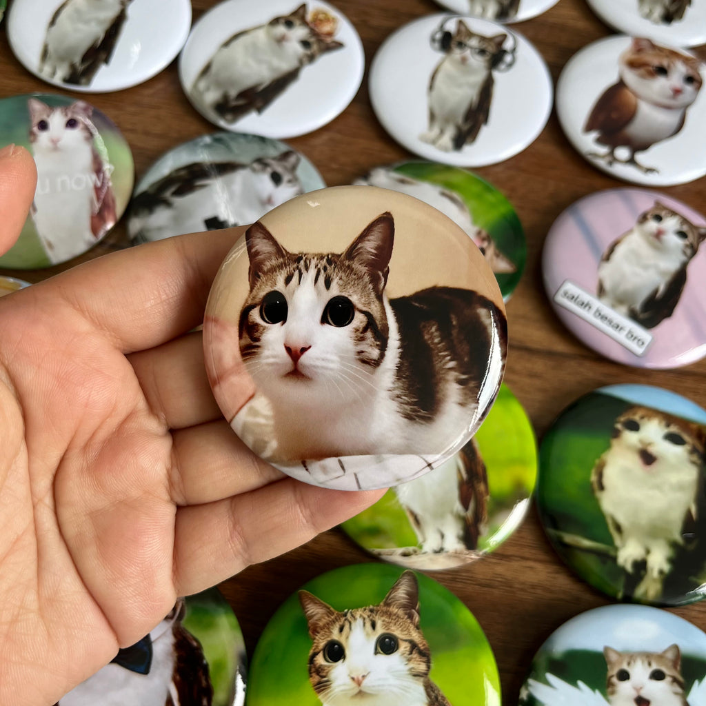 Meowl Badge