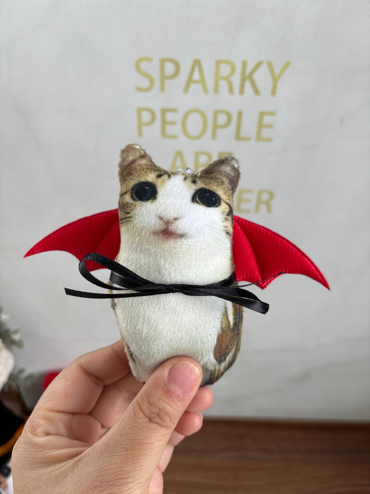 Get the same outfit as Meowl