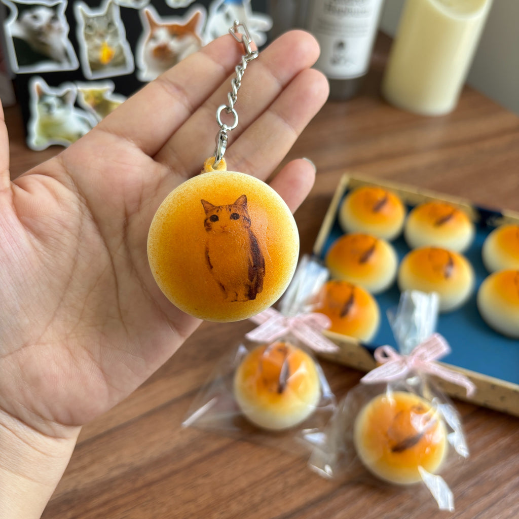 Meowl Mini Bread Squishy Keychain