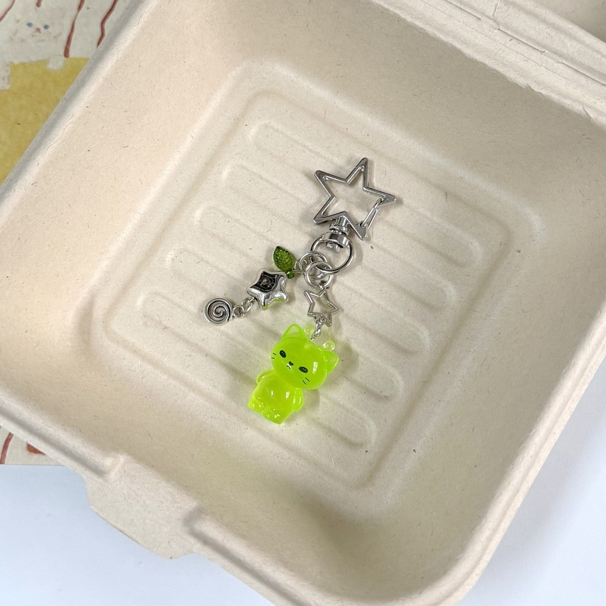 Glow-in-the-Dark Alien Cat Keychain